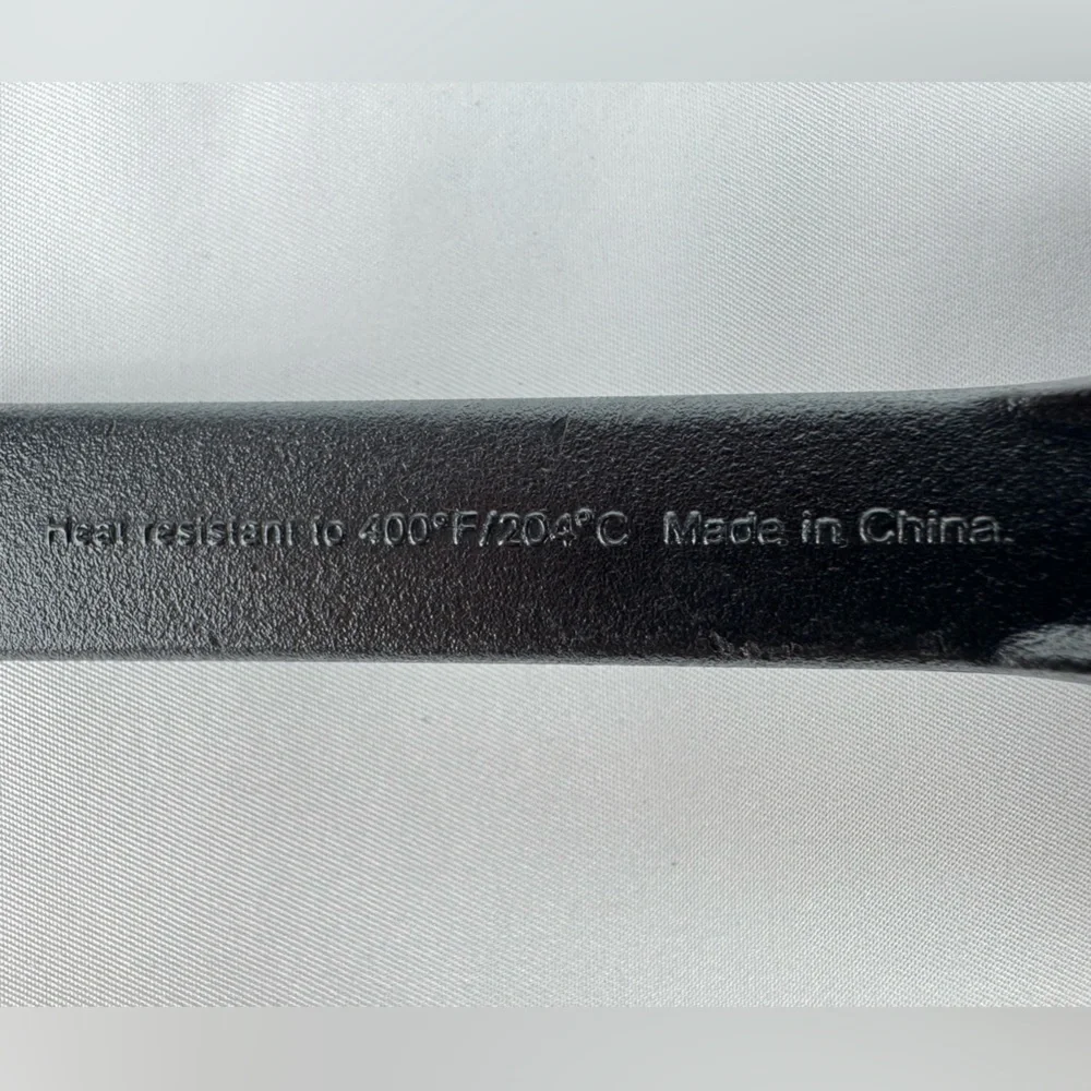 Room Essentials Nylon Spatula in Black